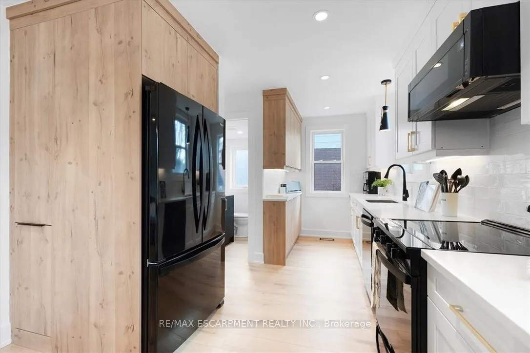 Front of 94 West 32nd Street