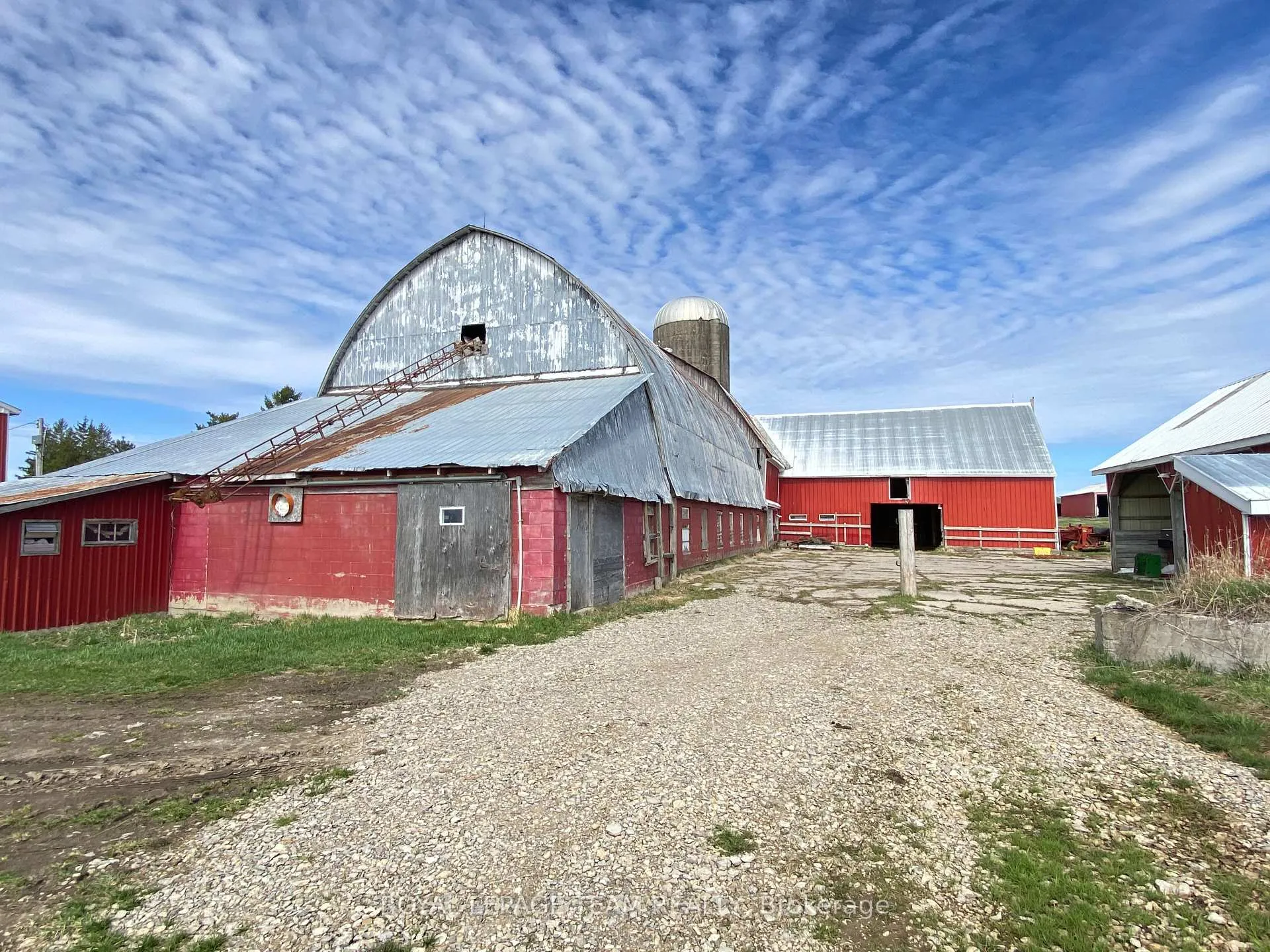 Photo 23 of 210 Baskin Drive E, Arnprior — HOMEH
