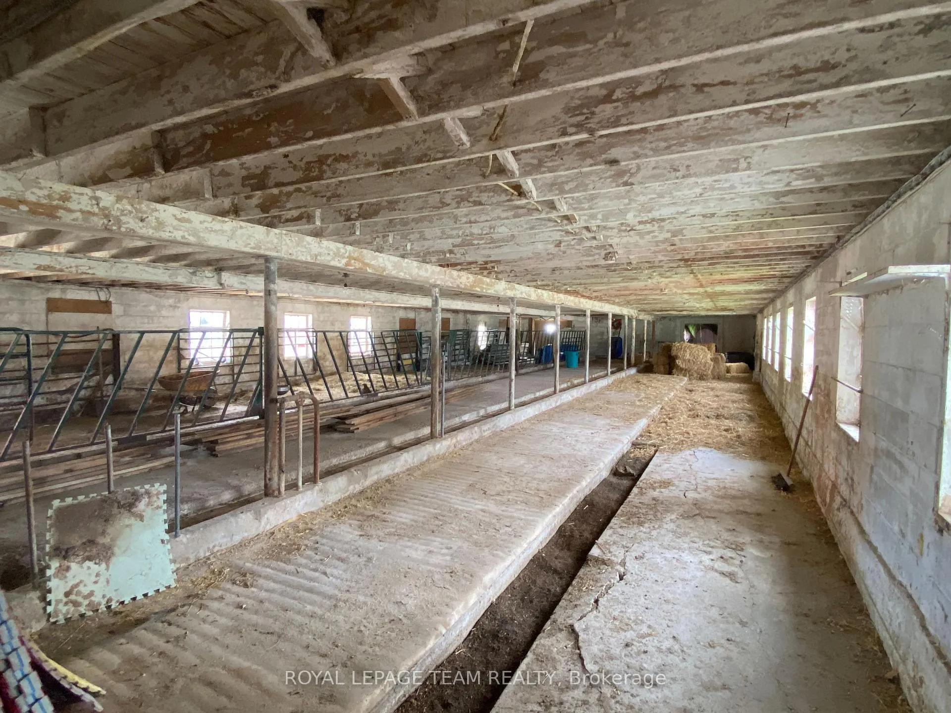 Photo 26 of 210 Baskin Drive E, Arnprior — HOMEH