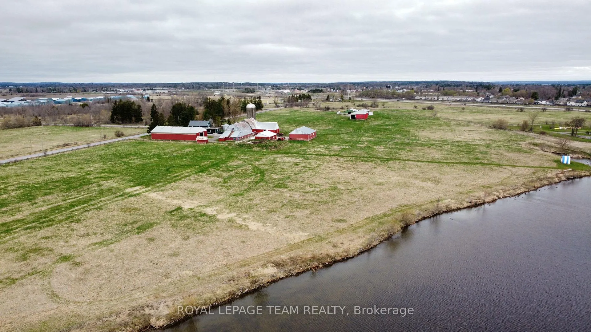 Photo 32 of 210 Baskin Drive E, Arnprior — HOMEH