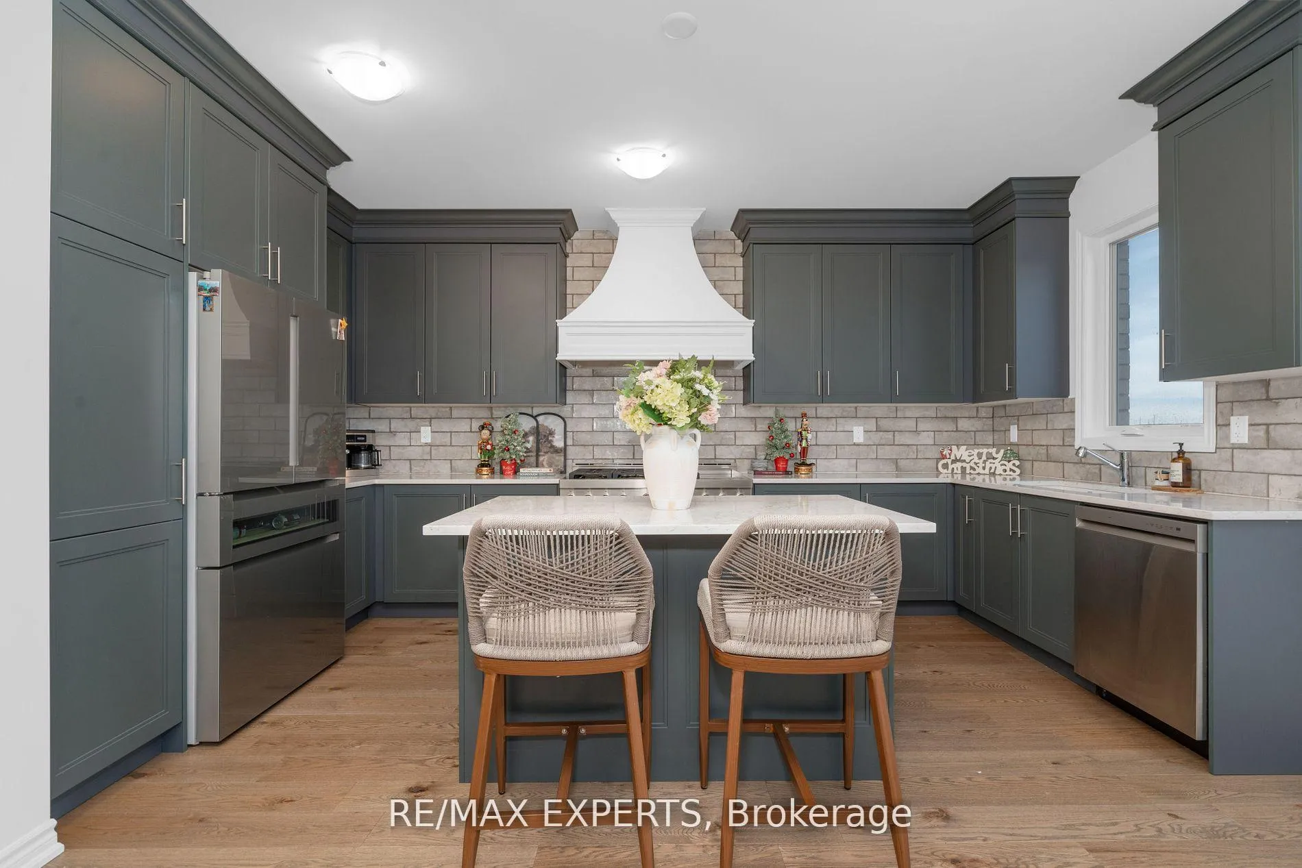 Photo 7 of 36 Shepherd Drive, Barrie, Rural Barrie Southeast — HOMEH