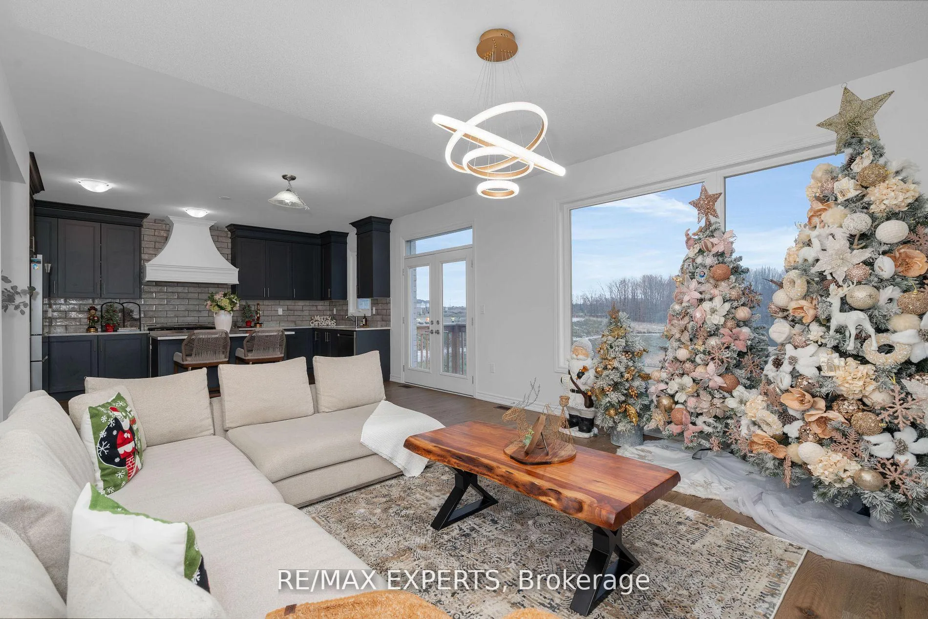 Photo 12 of 36 Shepherd Drive, Barrie, Rural Barrie Southeast — HOMEH