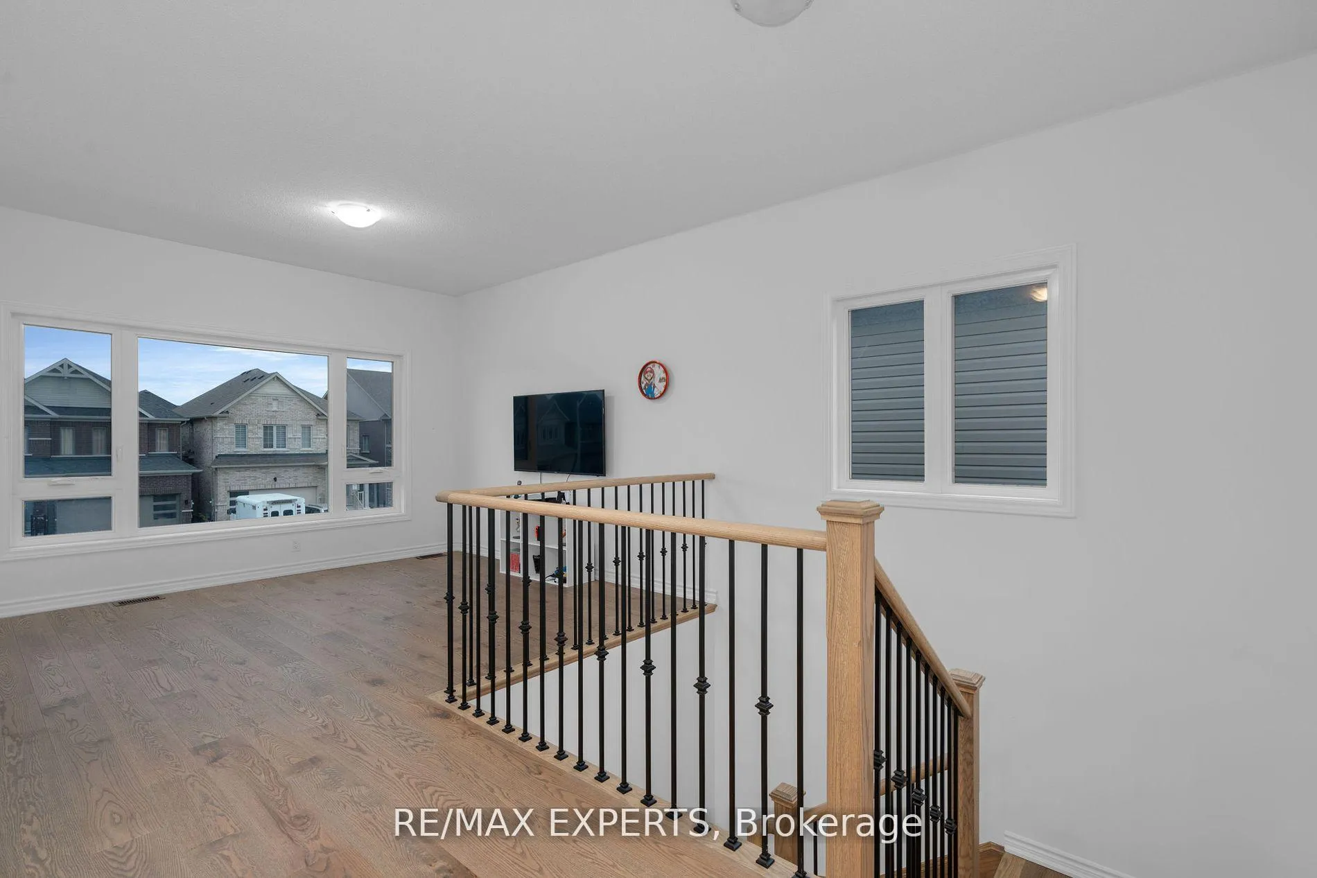 Photo 29 of 36 Shepherd Drive, Barrie, Rural Barrie Southeast — HOMEH