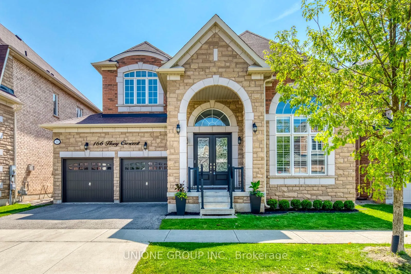Front of 166 Hoey Crescent