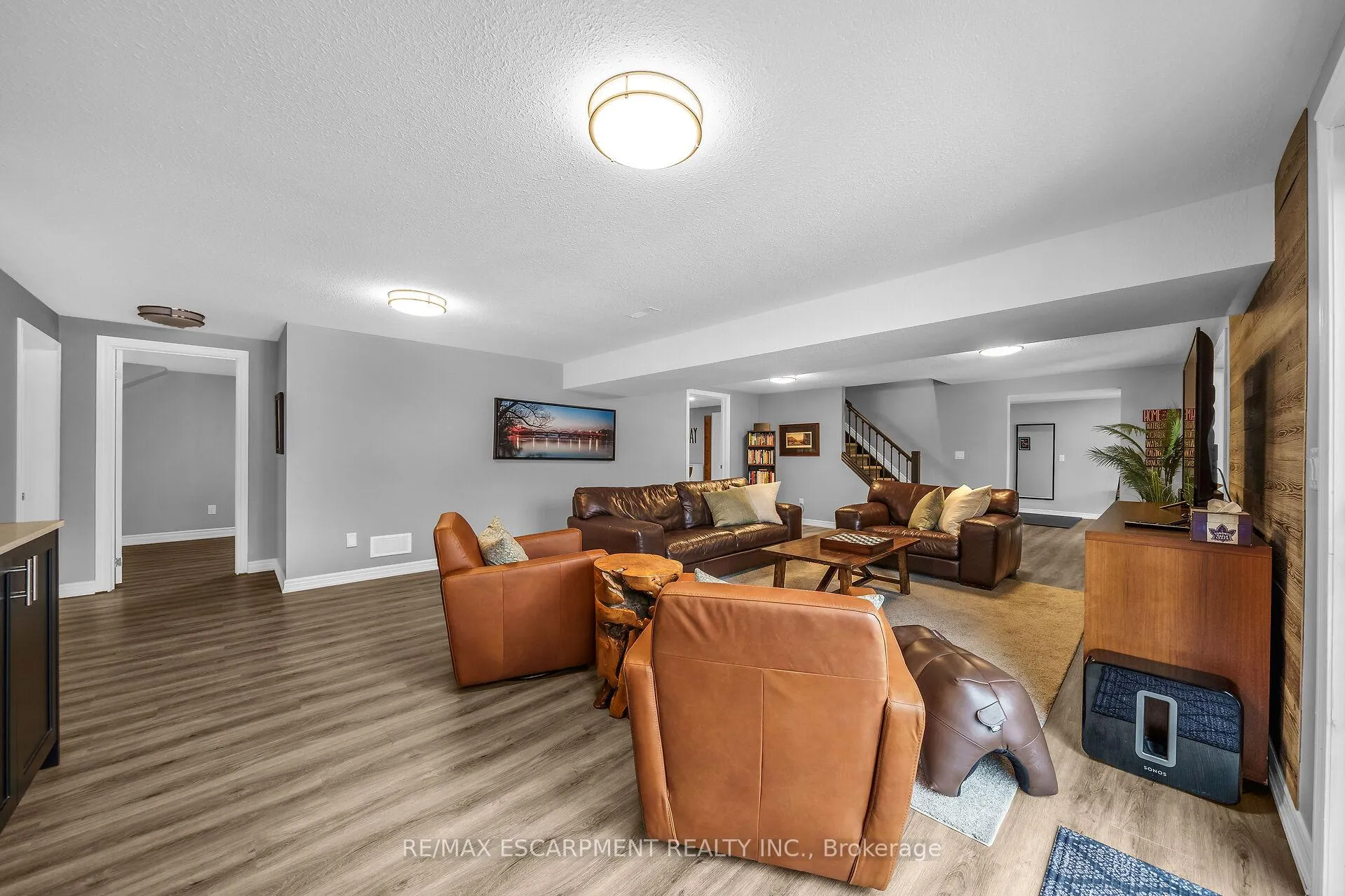Photo 25 of 92 Celtic Drive, Haldimand — HOMEH