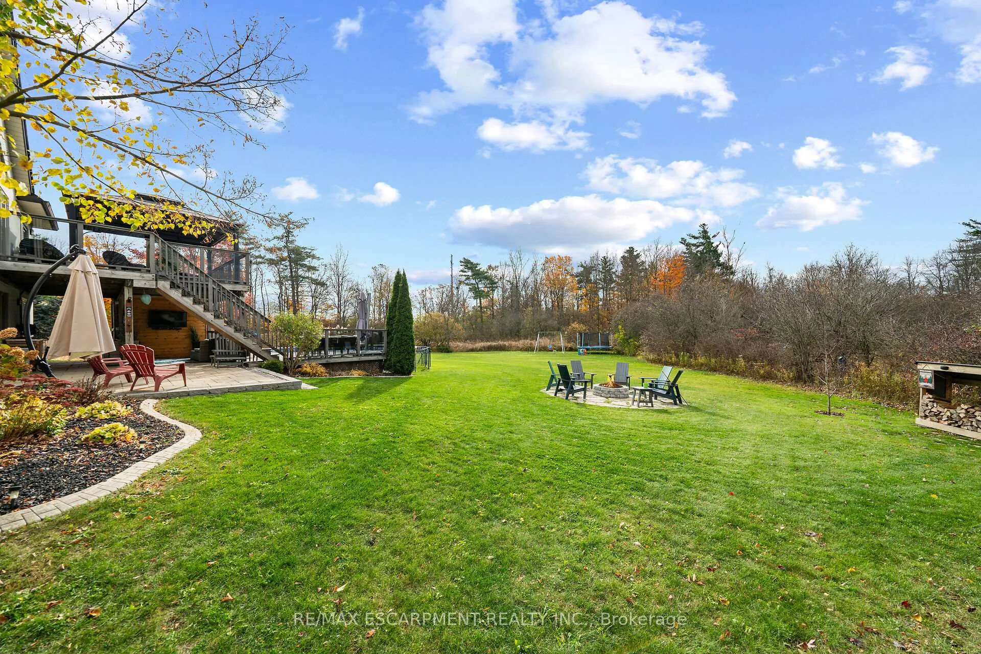 Photo 33 of 92 Celtic Drive, Haldimand — HOMEH