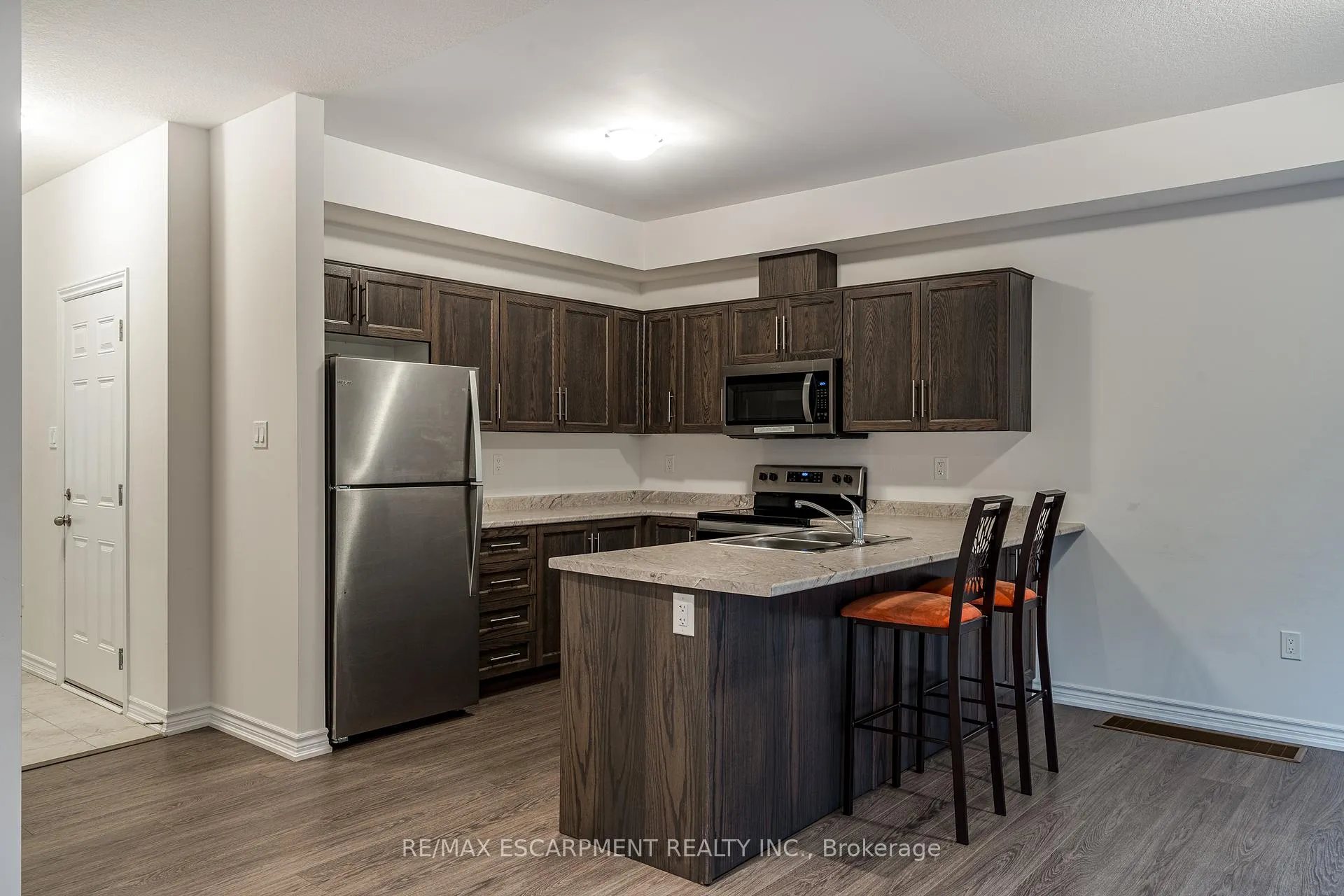 Photo 6 of 70 Dewberry Drive, Kitchener — HOMEH