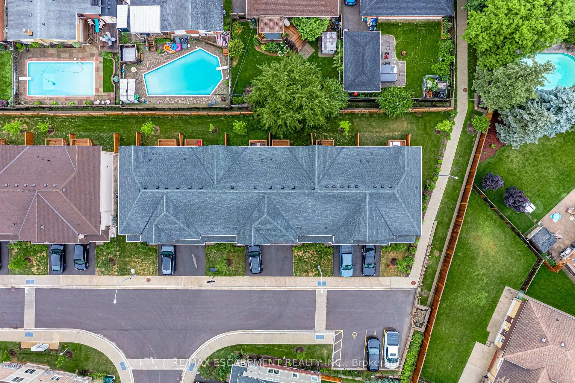 Photo 25 of 70 Dewberry Drive, Kitchener — HOMEH