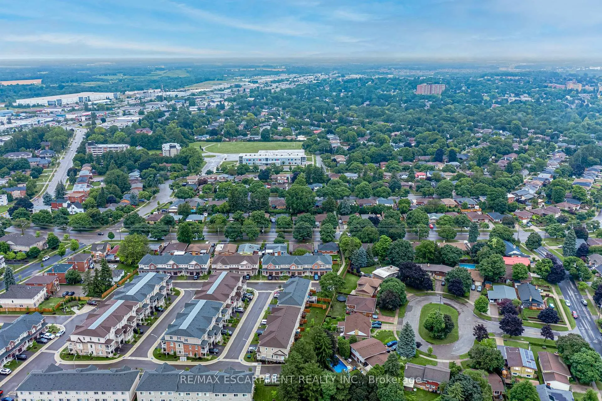 Photo 27 of 70 Dewberry Drive, Kitchener — HOMEH