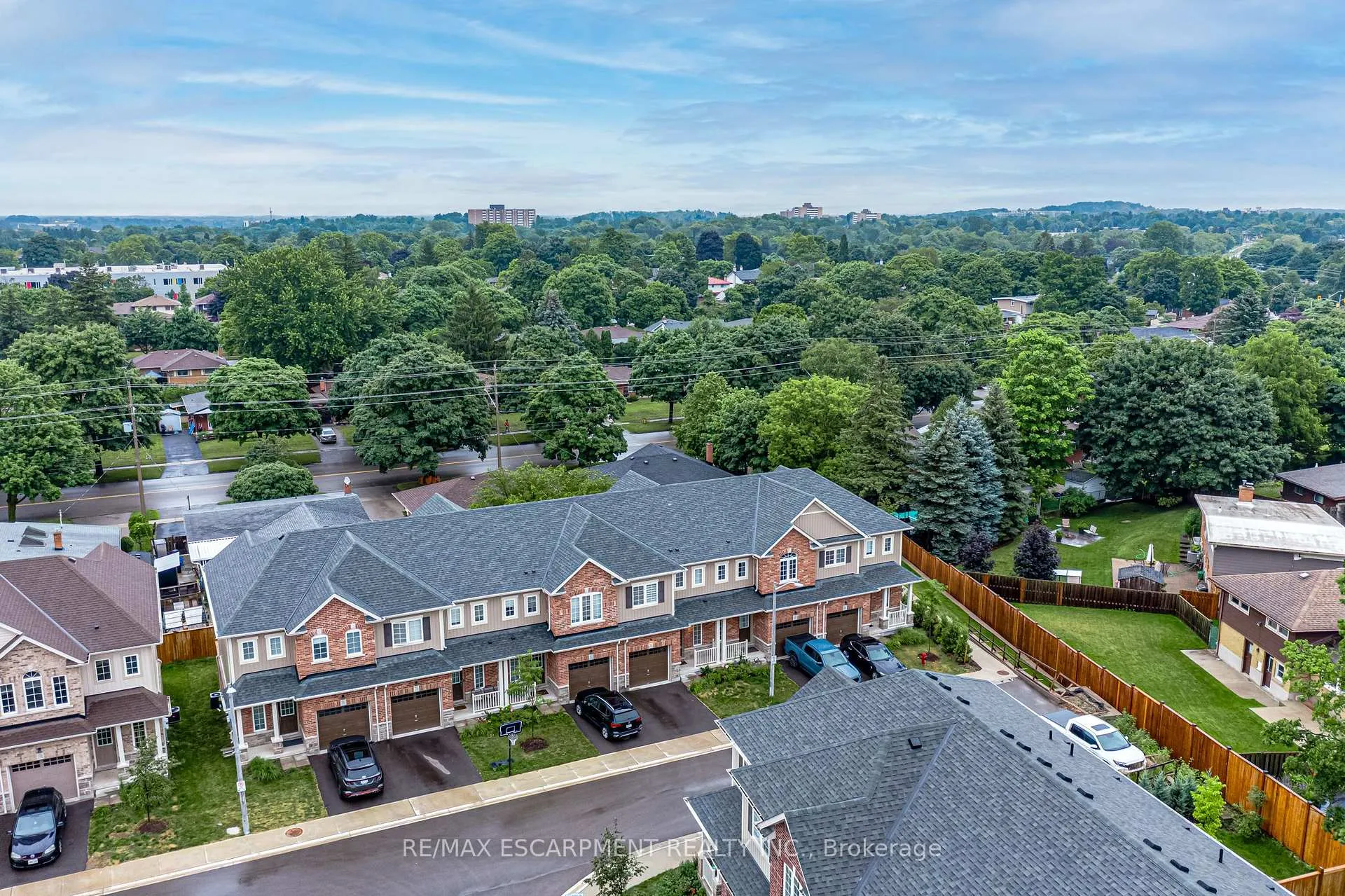 Photo 29 of 70 Dewberry Drive, Kitchener — HOMEH