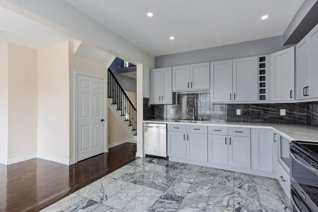Photo 13 of 1958 Romina Court, Innisfil, Alcona — HOMEH