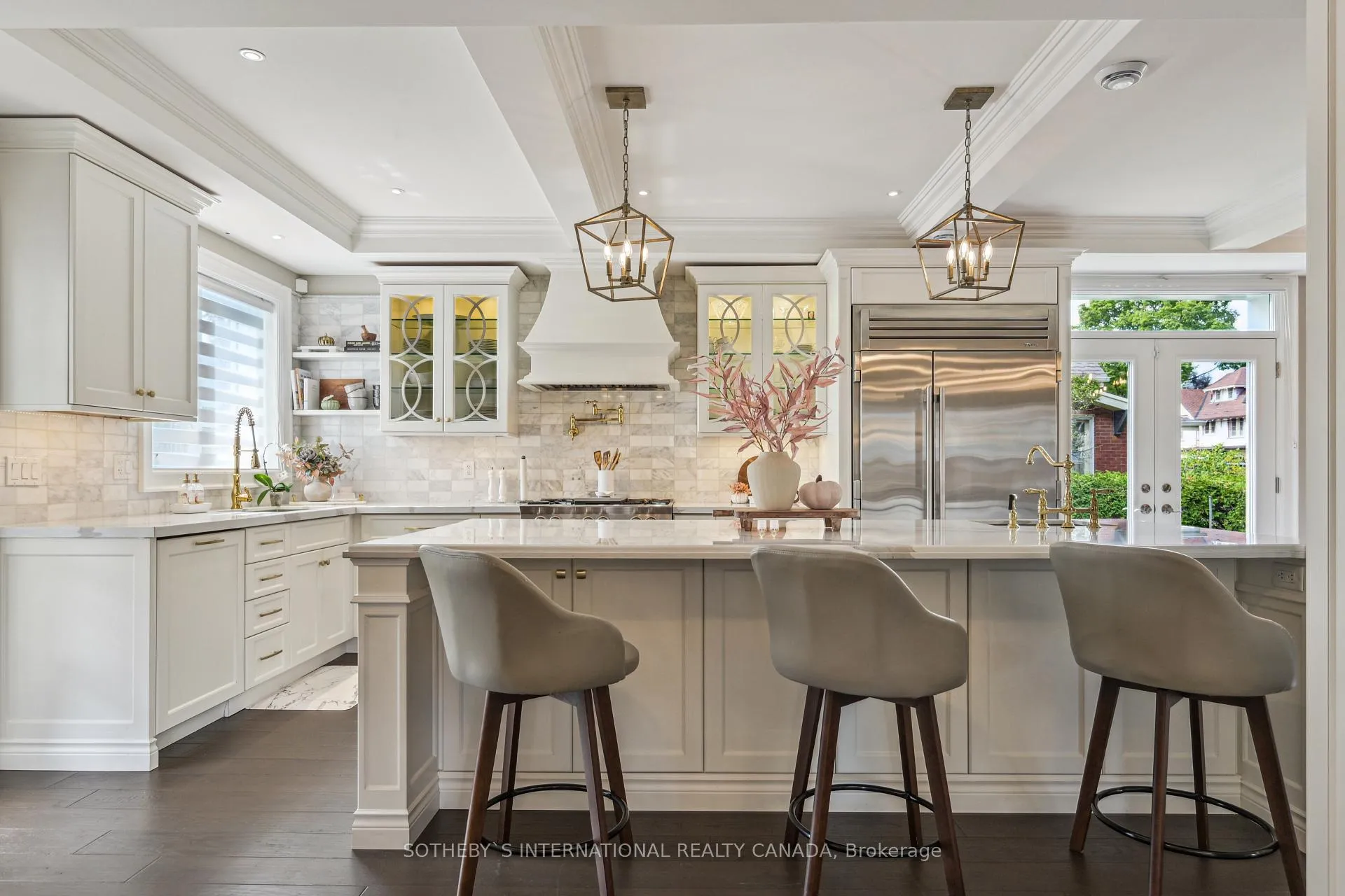 Photo 12 of 972 Montclair Avenue, Hamilton, Delta — HOMEH