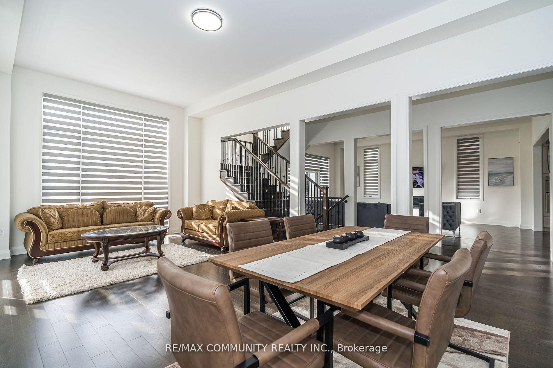 Photo 7 of 2 Crows Nest Lane, Clarington, Bowmanville — HOMEH