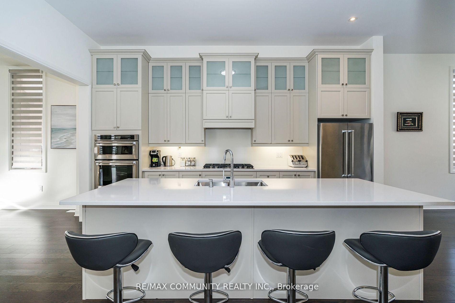 Photo 15 of 2 Crows Nest Lane, Clarington, Bowmanville — HOMEH