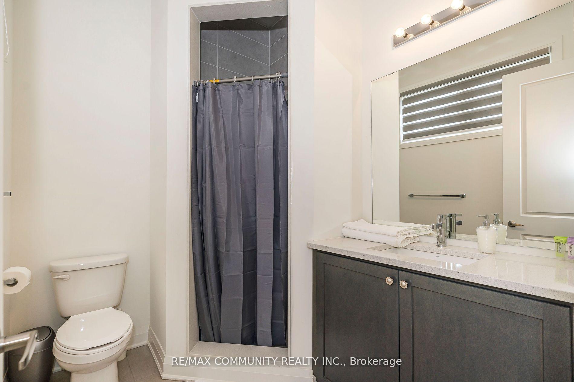 Photo 31 of 2 Crows Nest Lane, Clarington, Bowmanville — HOMEH