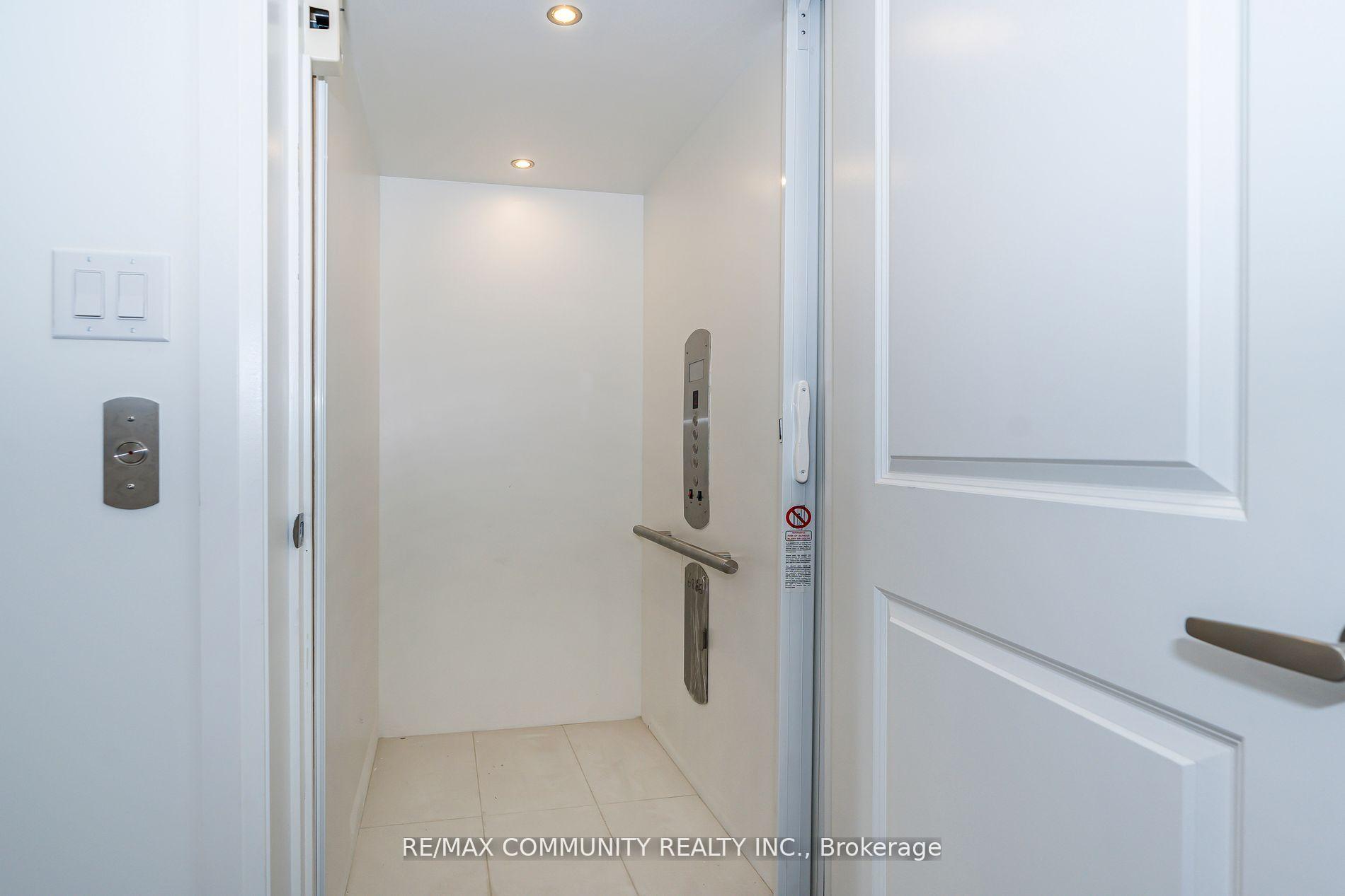 Photo 39 of 2 Crows Nest Lane, Clarington, Bowmanville — HOMEH