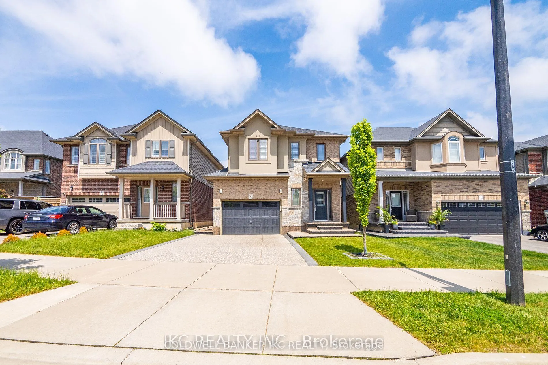 Photo 2 of 184 Pumpkin Pass, Hamilton, Binbrook — HOMEH