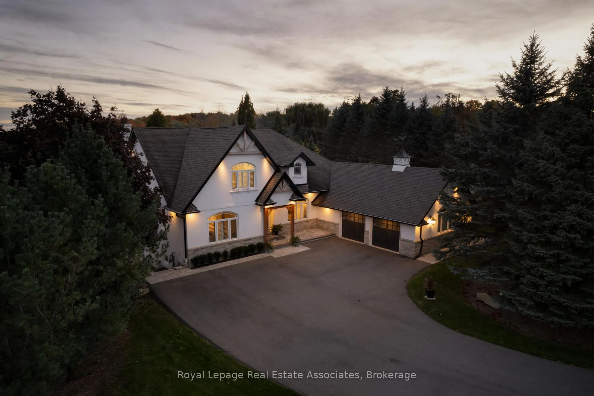 Photo 2 of 50 Lyonsview Lane, Caledon, Cheltenham — HOMEH