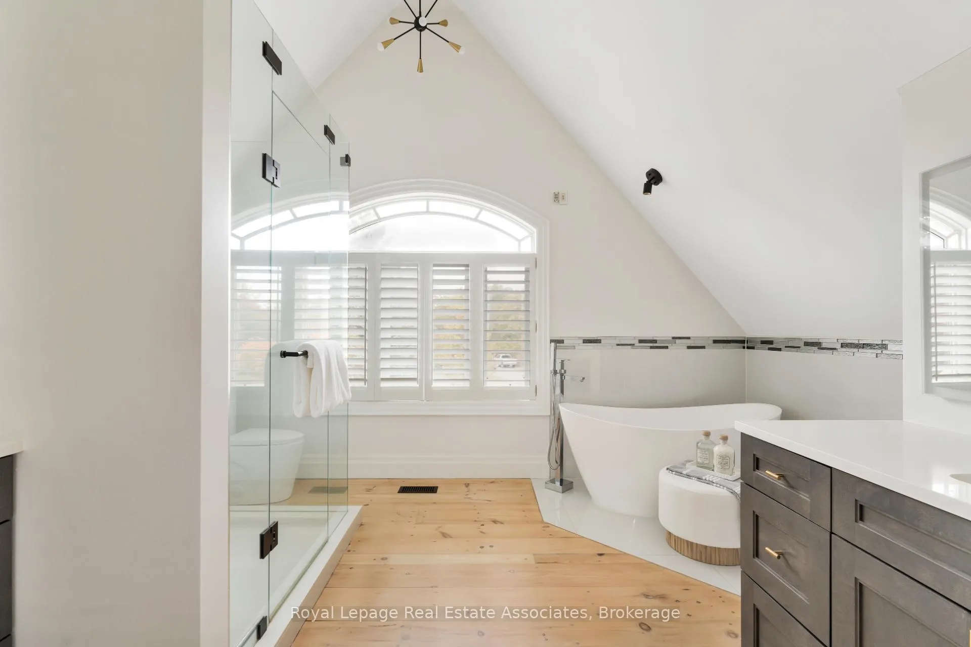 Photo 24 of 50 Lyonsview Lane, Caledon, Cheltenham — HOMEH