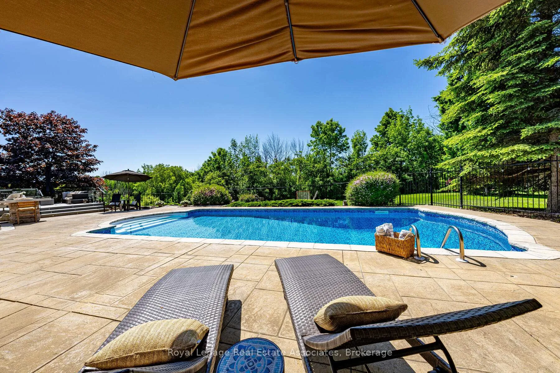 Photo 38 of 50 Lyonsview Lane, Caledon, Cheltenham — HOMEH