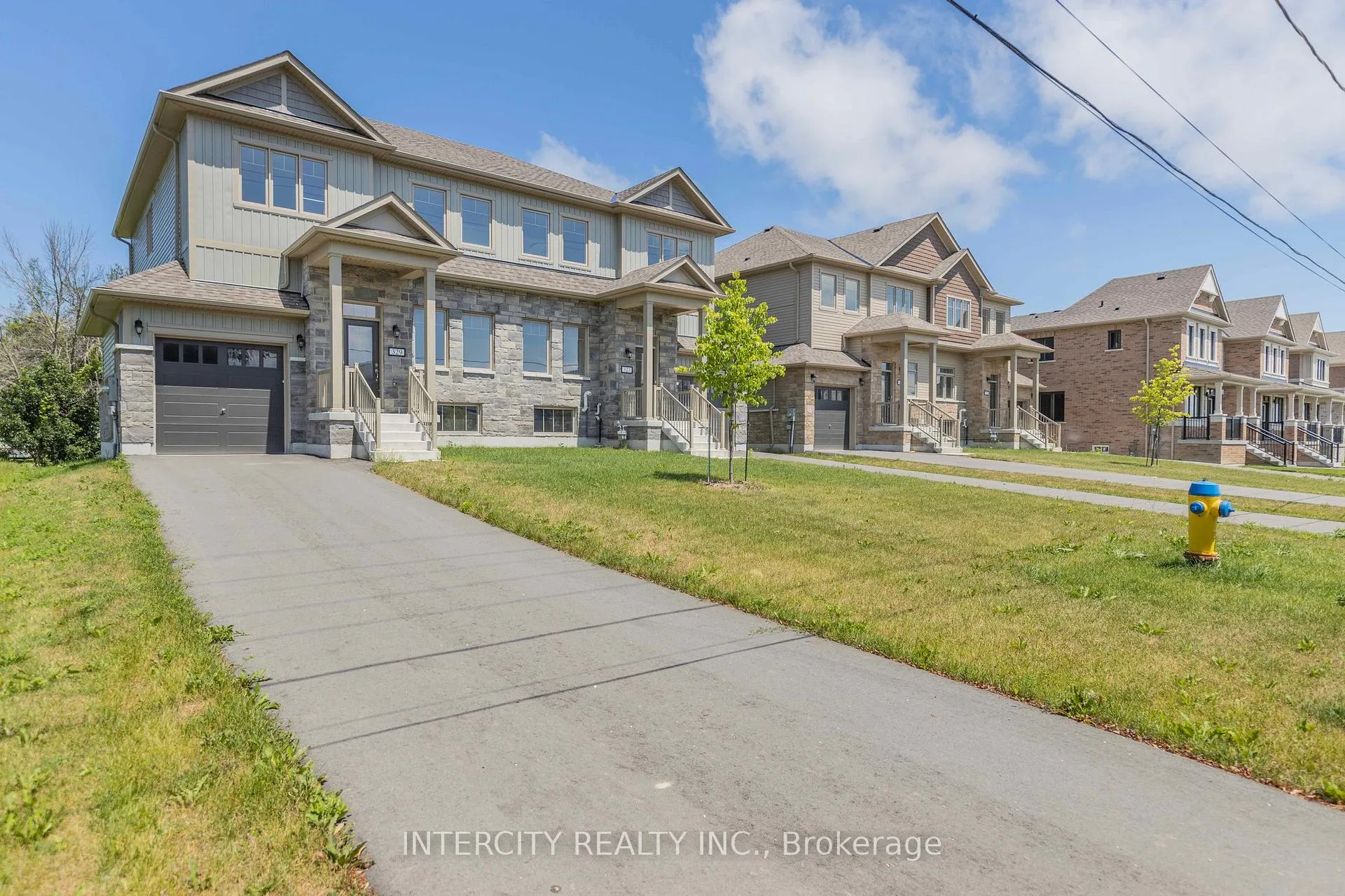 Photo 4 of 329 Quebec Street, Clearview, Stayner — HOMEH