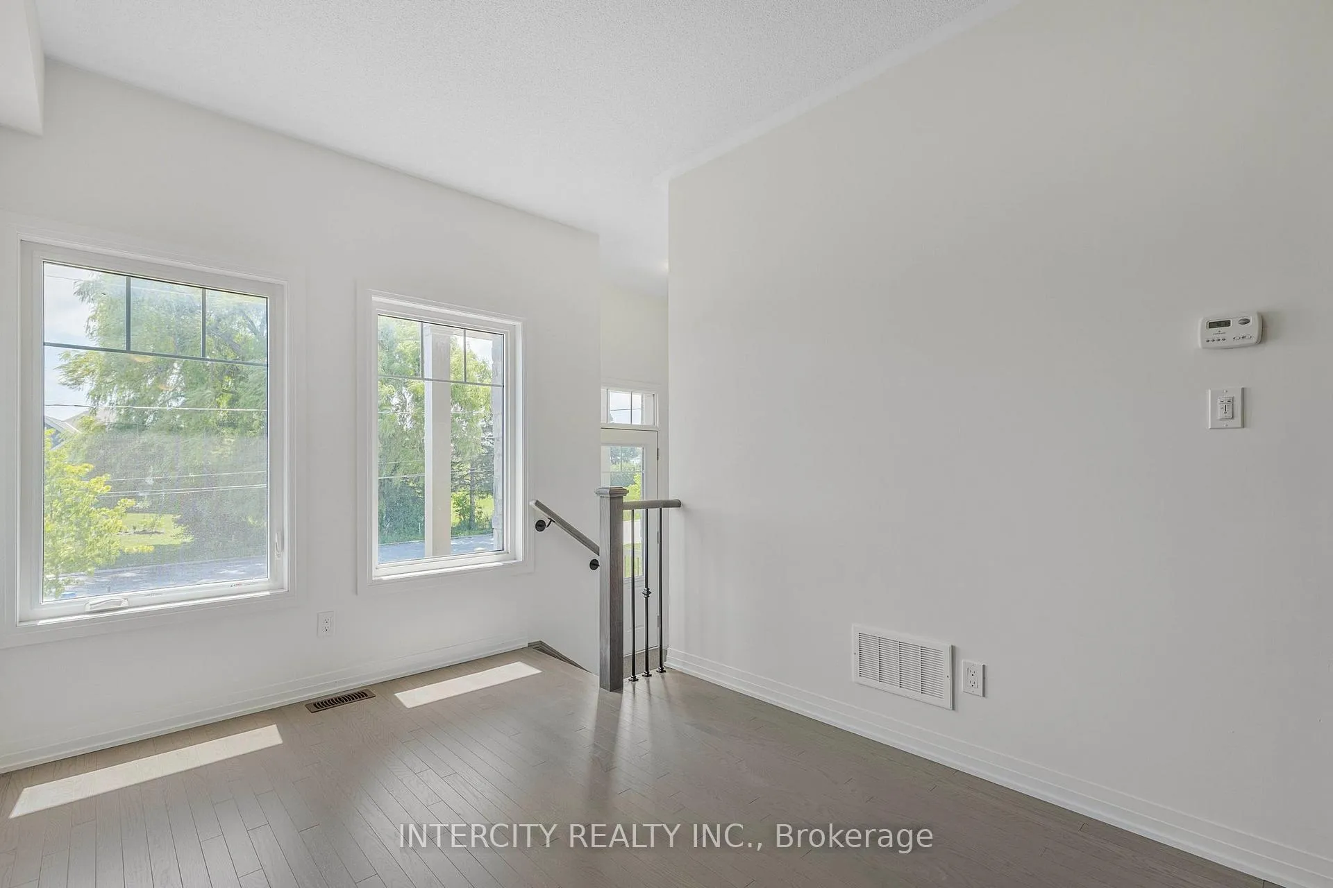 Photo 7 of 329 Quebec Street, Clearview, Stayner — HOMEH