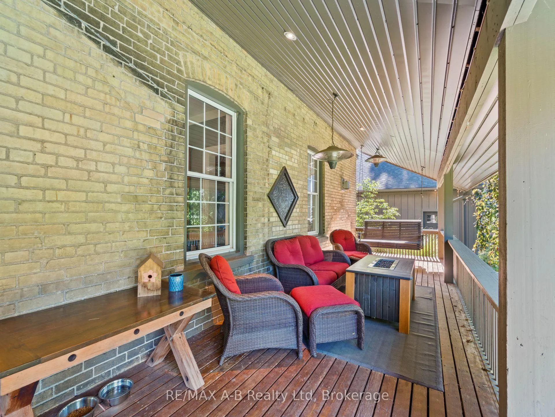 Photo 4 of 4734 32 Line, Perth South, Sebringville — HOMEH