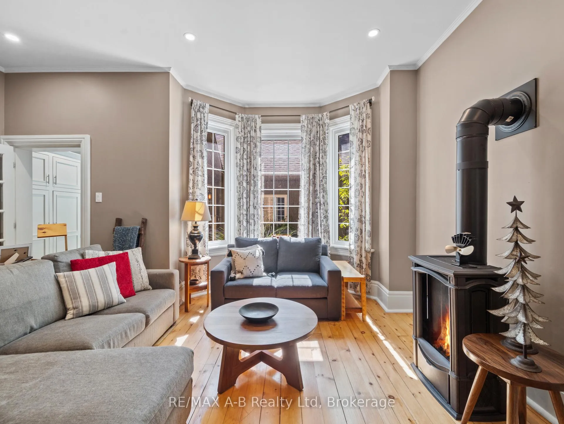 Photo 18 of 4734 32 Line, Perth South, Sebringville — HOMEH