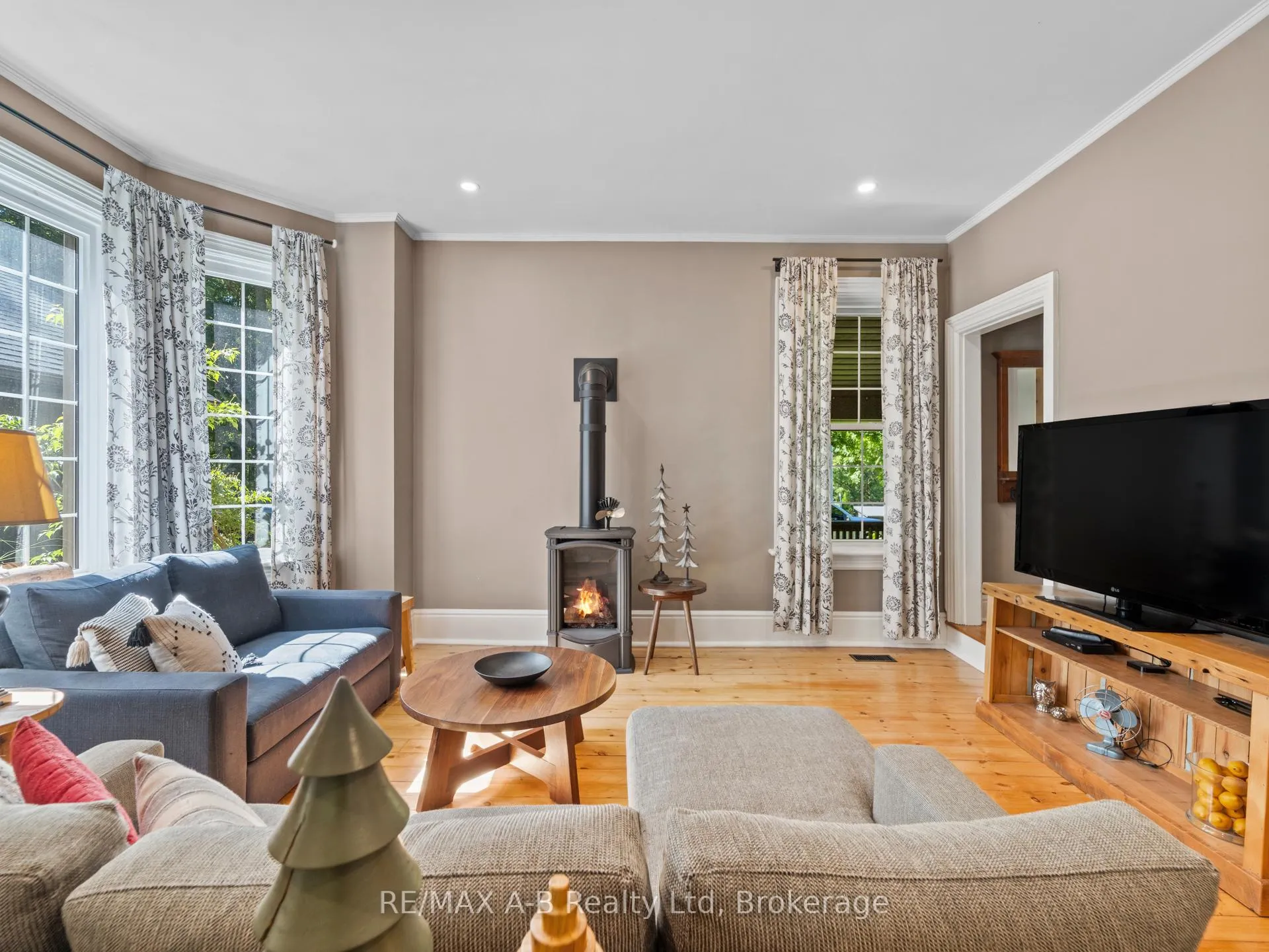 Photo 19 of 4734 32 Line, Perth South, Sebringville — HOMEH