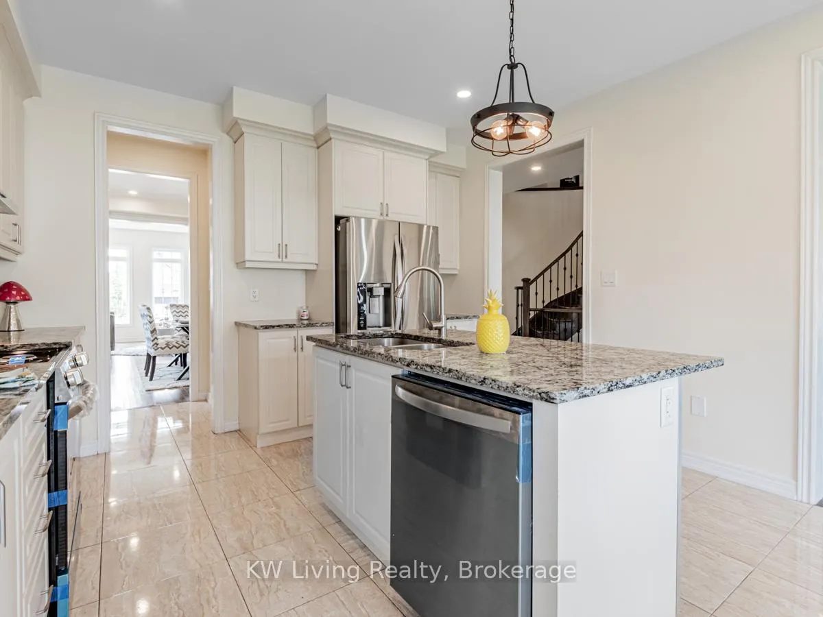 Photo 14 of 127 Copeland Crescent, Innisfil, Cookstown — HOMEH