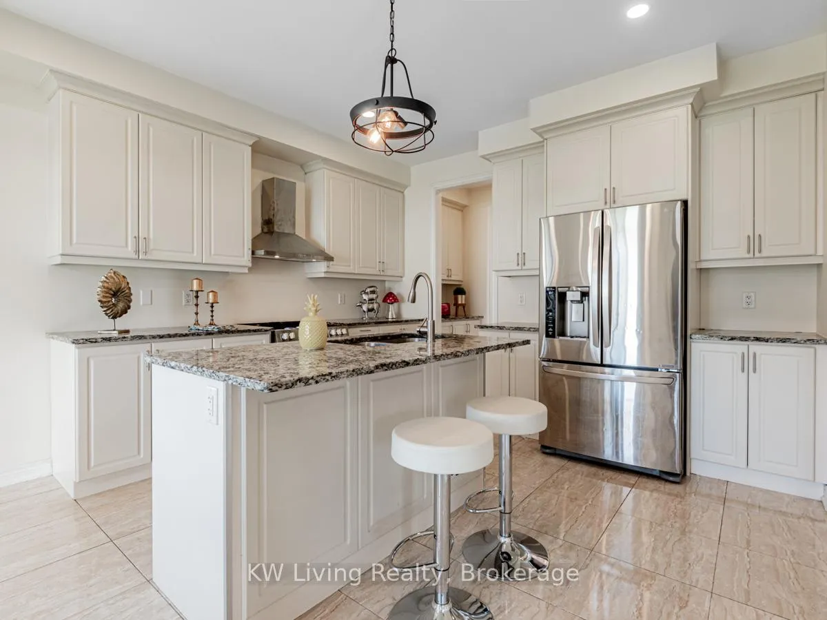 Photo 15 of 127 Copeland Crescent, Innisfil, Cookstown — HOMEH