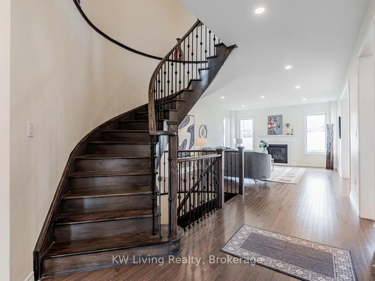 Photo 23 of 127 Copeland Crescent, Innisfil, Cookstown — HOMEH