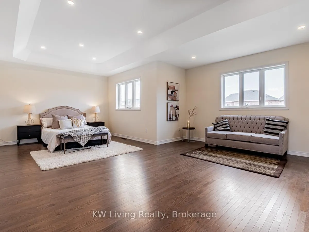 Photo 25 of 127 Copeland Crescent, Innisfil, Cookstown — HOMEH