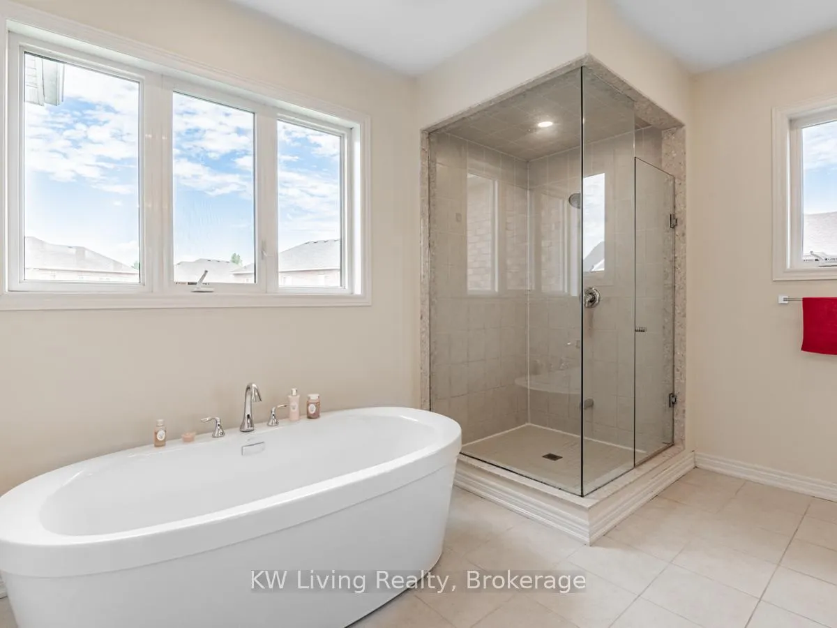 Photo 29 of 127 Copeland Crescent, Innisfil, Cookstown — HOMEH