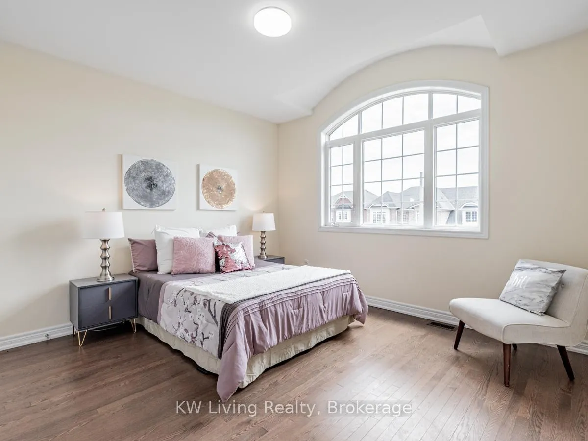 Photo 32 of 127 Copeland Crescent, Innisfil, Cookstown — HOMEH