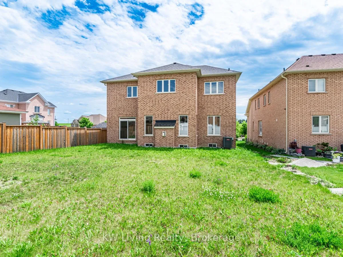 Photo 37 of 127 Copeland Crescent, Innisfil, Cookstown — HOMEH