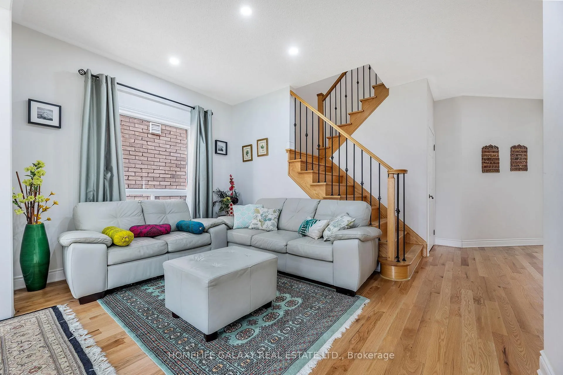 Photo 12 of 2560 Standardbred Drive E, Oshawa, Windfields — HOMEH