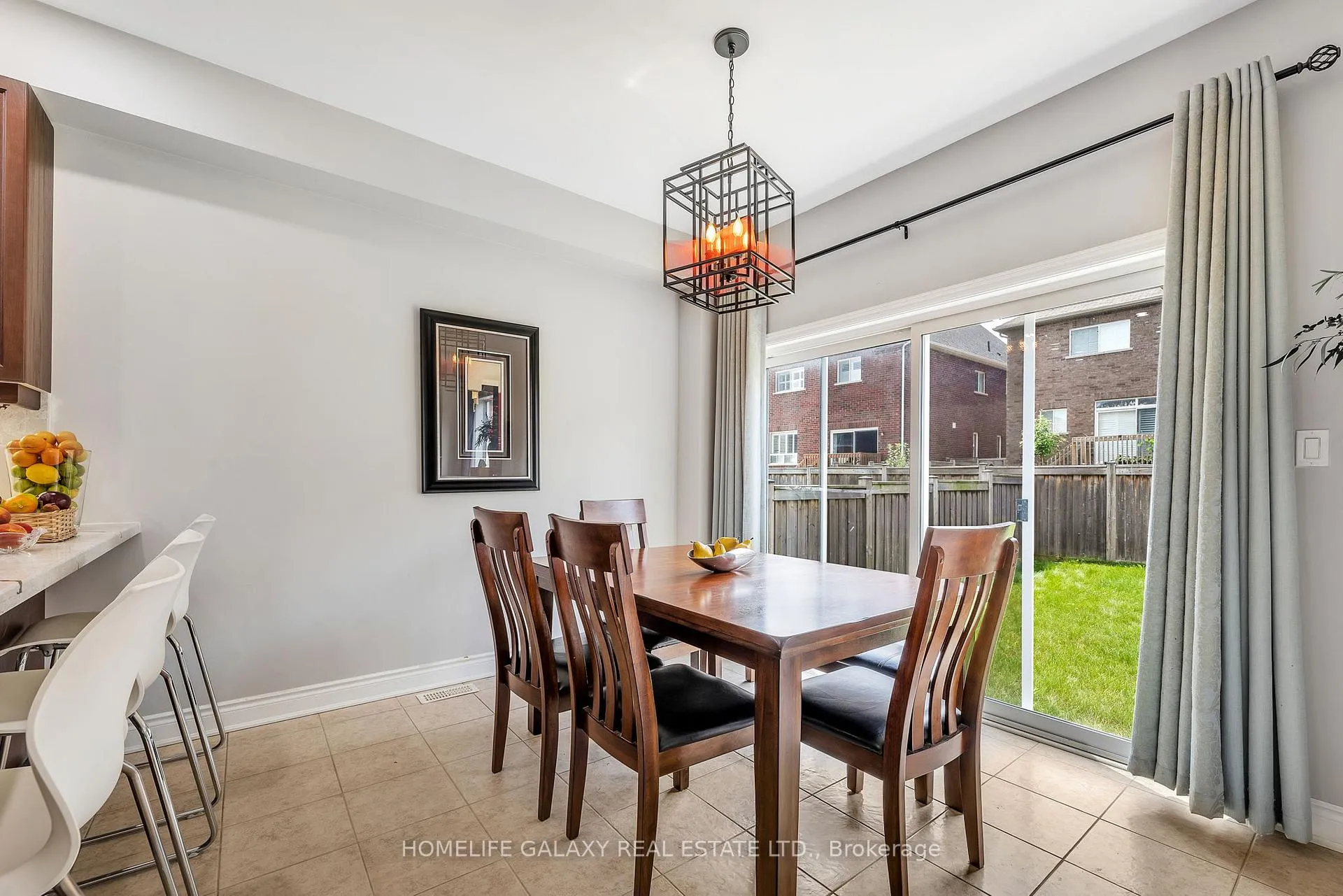 Photo 16 of 2560 Standardbred Drive E, Oshawa, Windfields — HOMEH