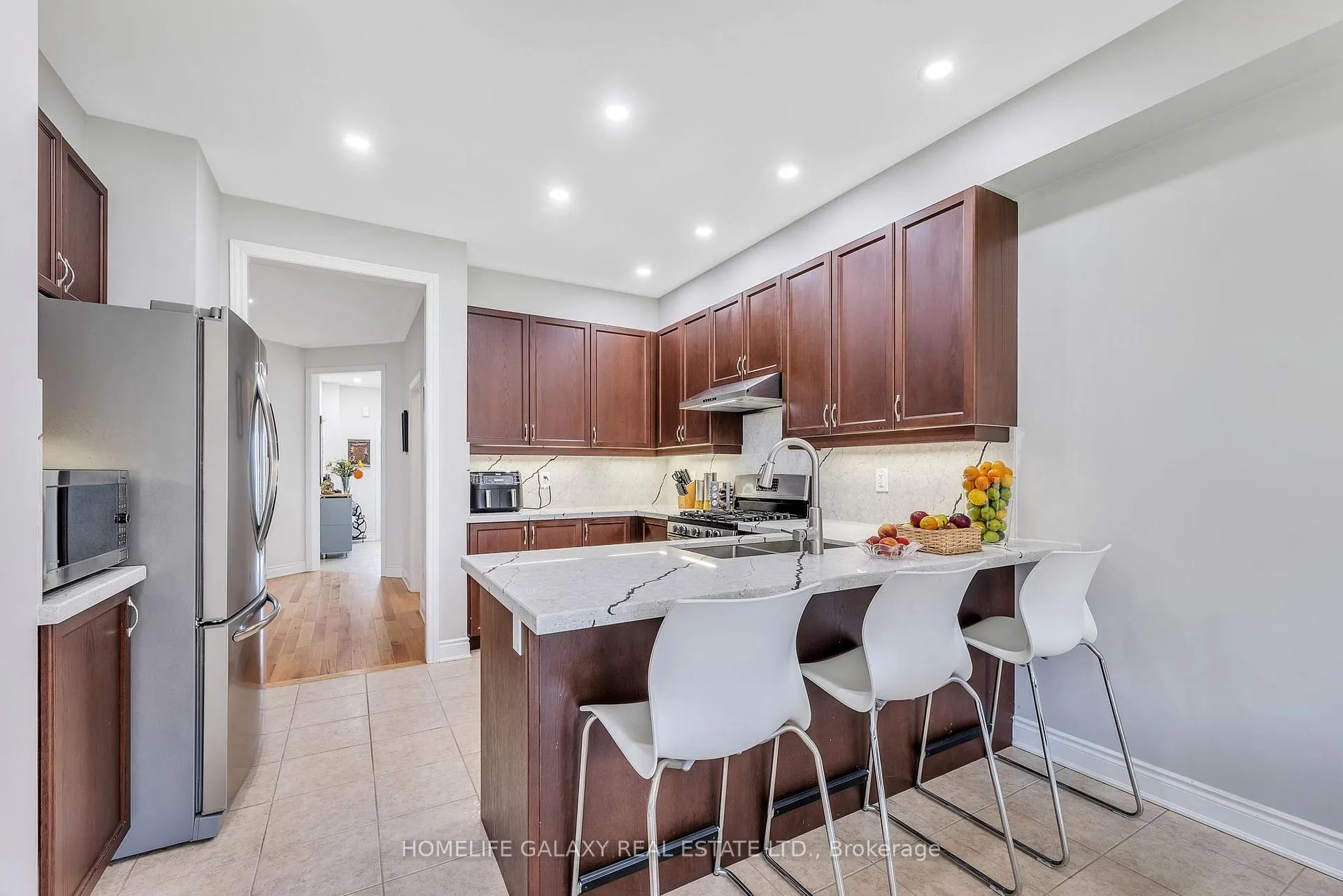 Photo 17 of 2560 Standardbred Drive E, Oshawa, Windfields — HOMEH