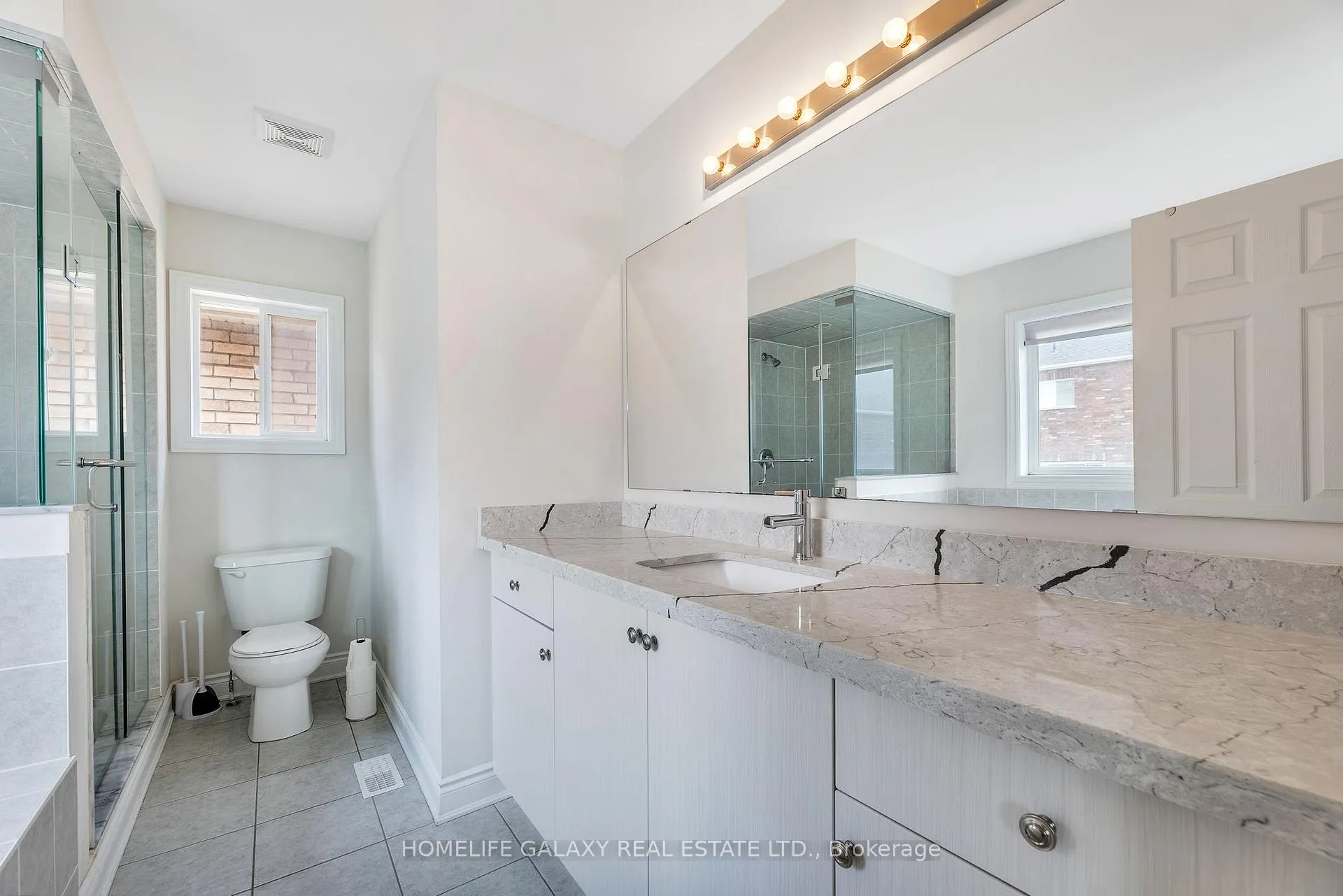 Photo 27 of 2560 Standardbred Drive E, Oshawa, Windfields — HOMEH