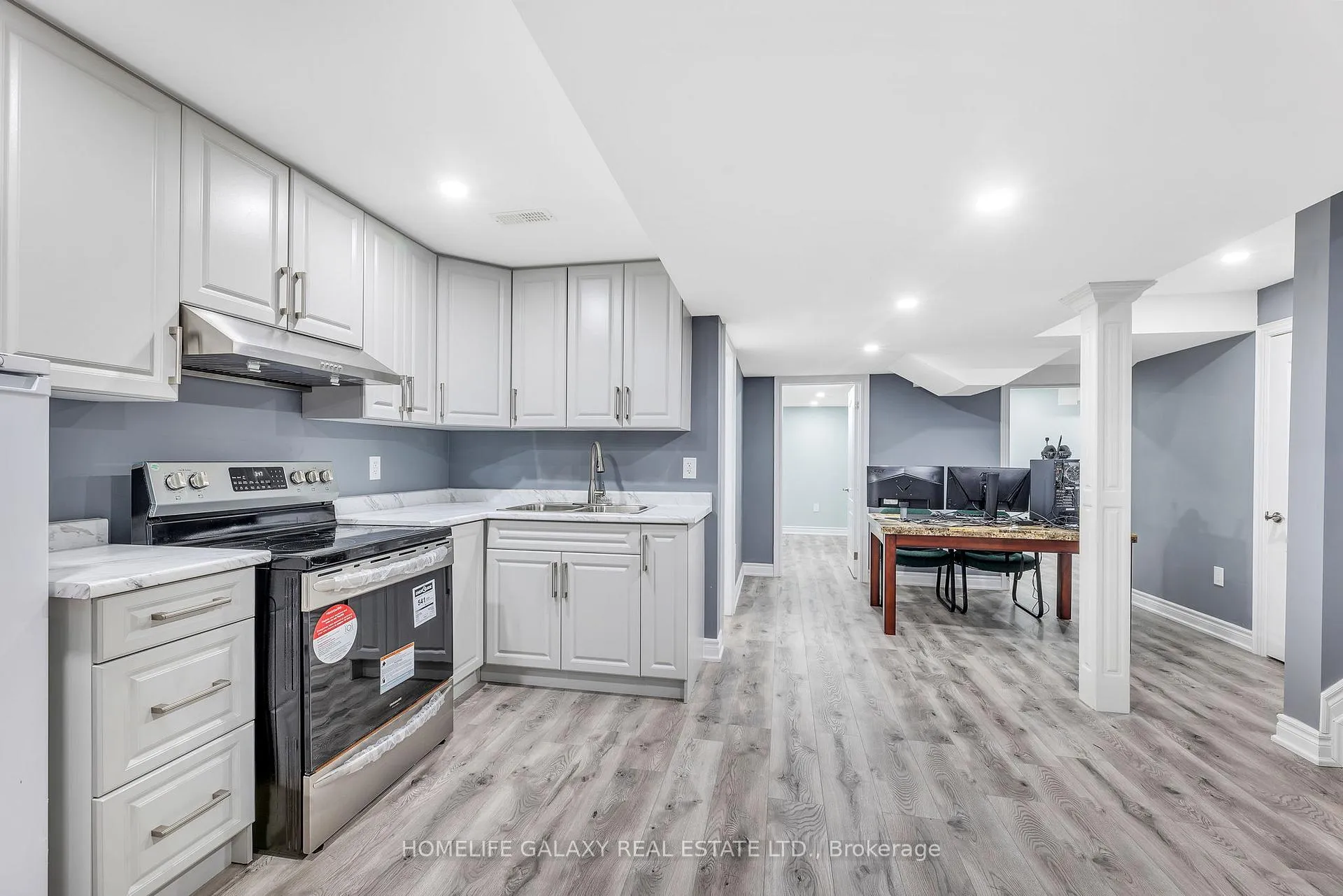 Photo 31 of 2560 Standardbred Drive E, Oshawa, Windfields — HOMEH
