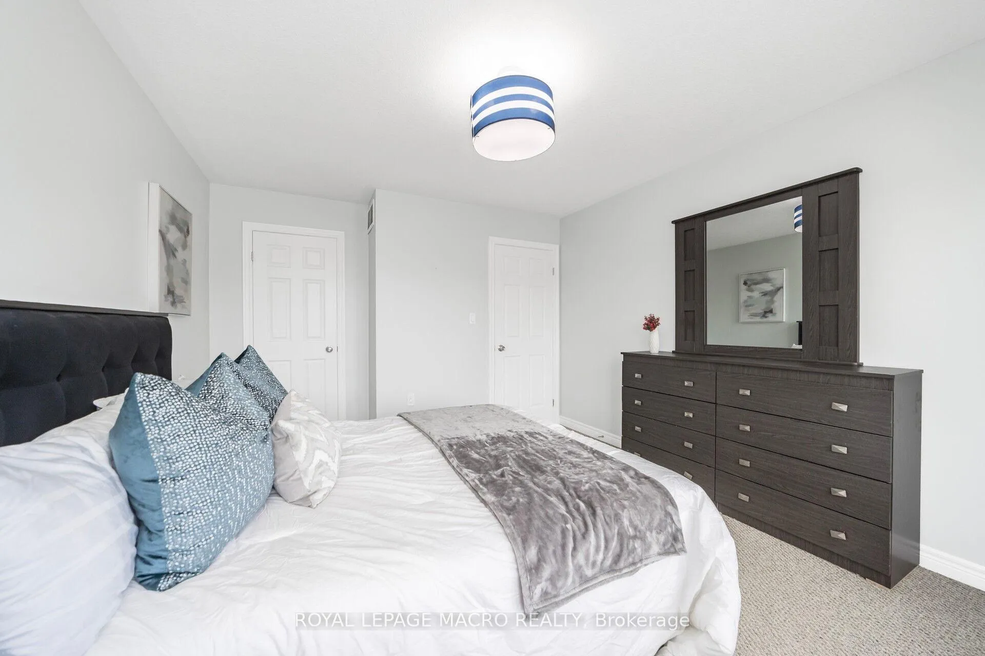 Photo 10 of 115 Pelech Crescent, Hamilton, Rural Glanbrook — HOMEH