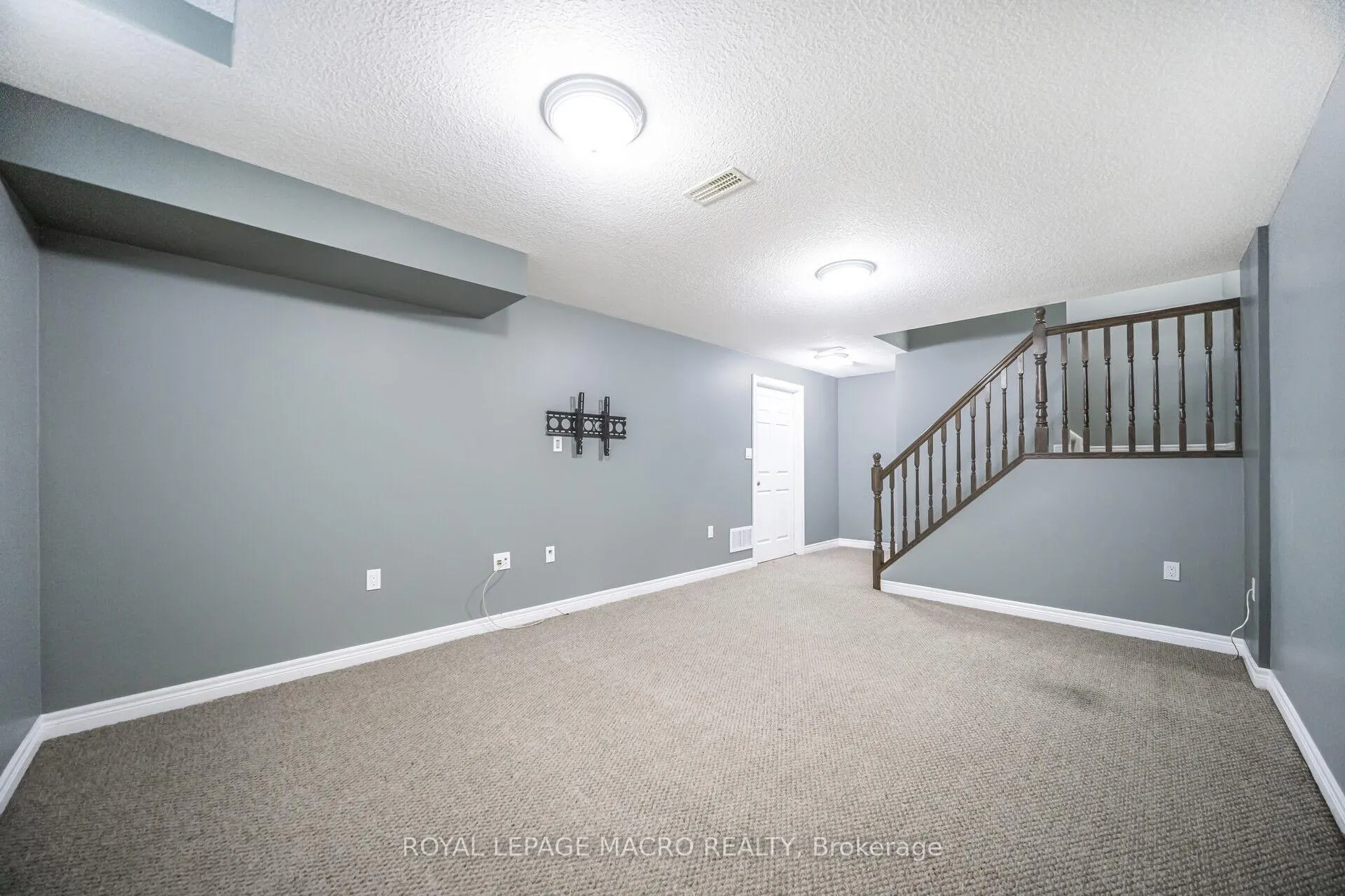 Photo 18 of 115 Pelech Crescent, Hamilton, Rural Glanbrook — HOMEH