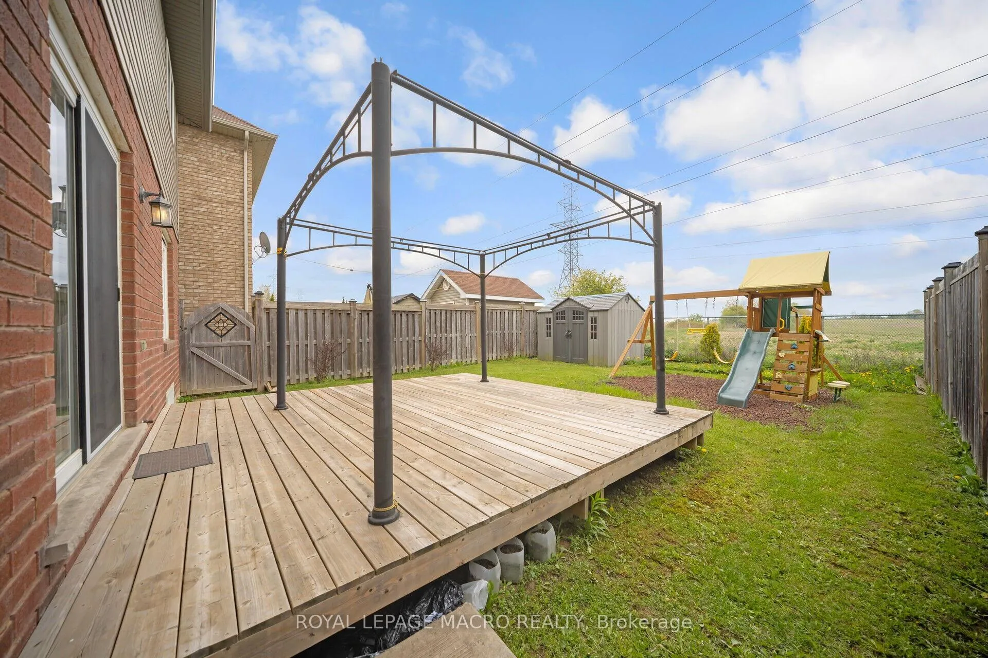 Photo 21 of 115 Pelech Crescent, Hamilton, Rural Glanbrook — HOMEH