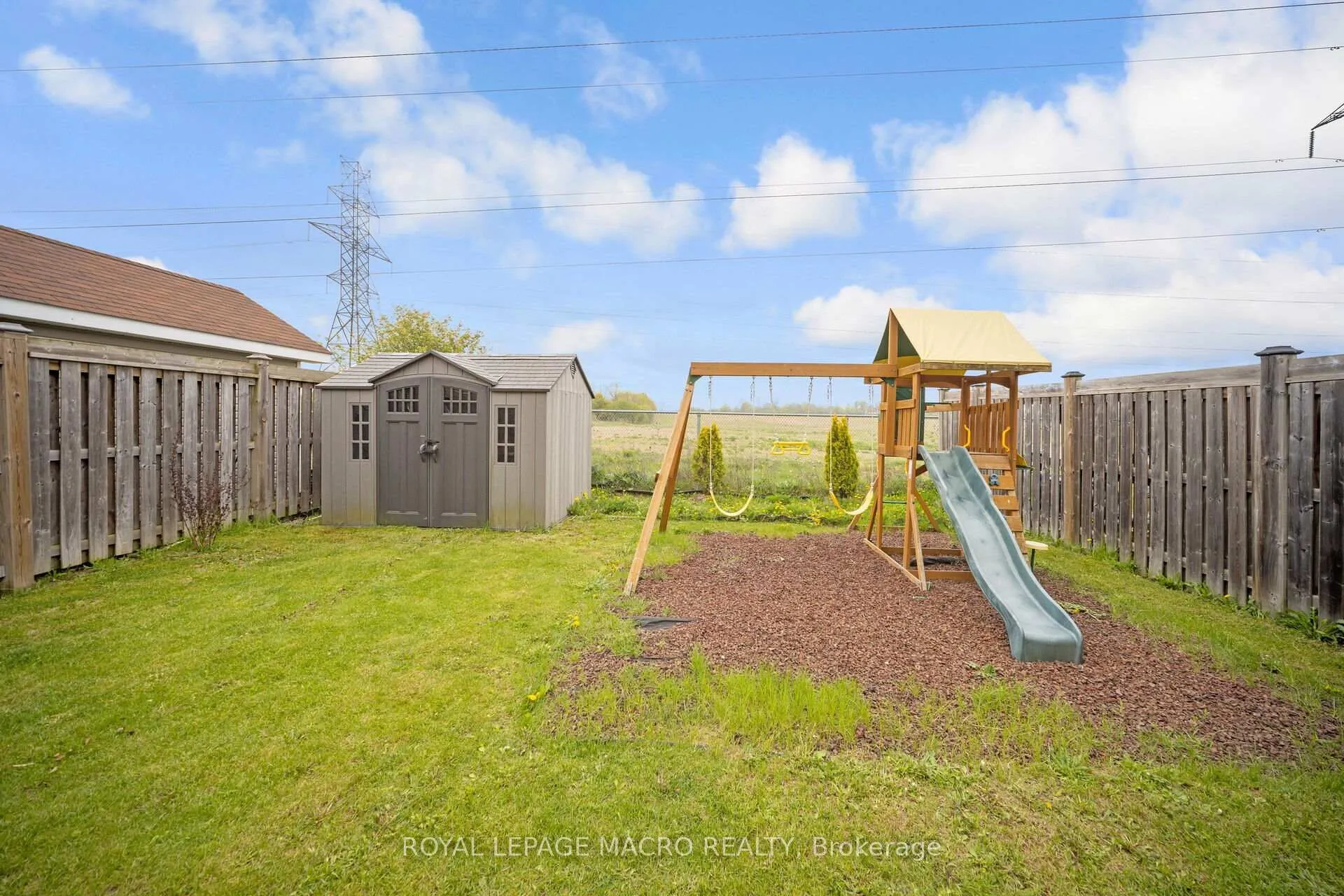 Photo 22 of 115 Pelech Crescent, Hamilton, Rural Glanbrook — HOMEH