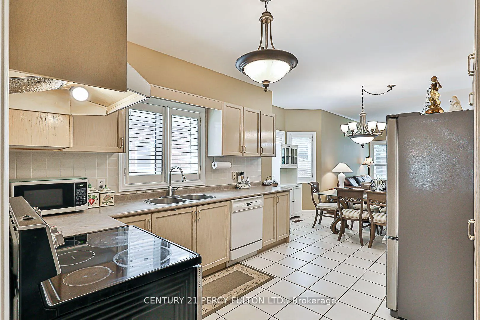 Photo 6 of 508 Stone Road, Aurora, Aurora Grove — HOMEH