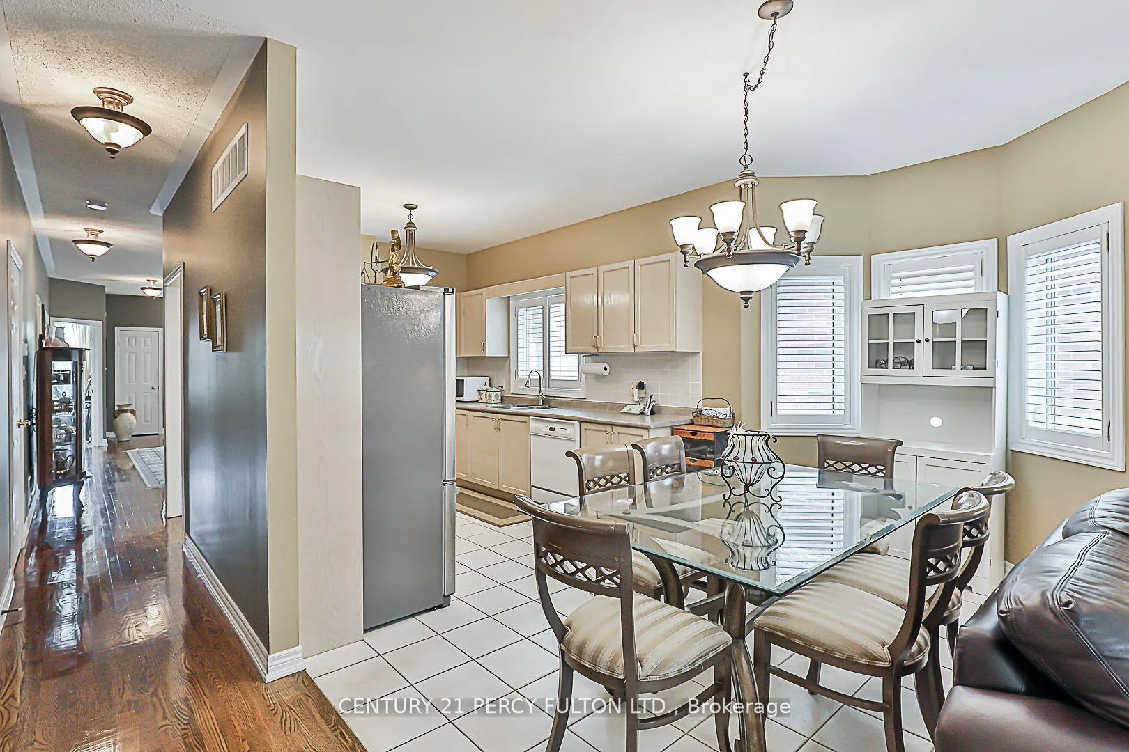 Photo 7 of 508 Stone Road, Aurora, Aurora Grove — HOMEH