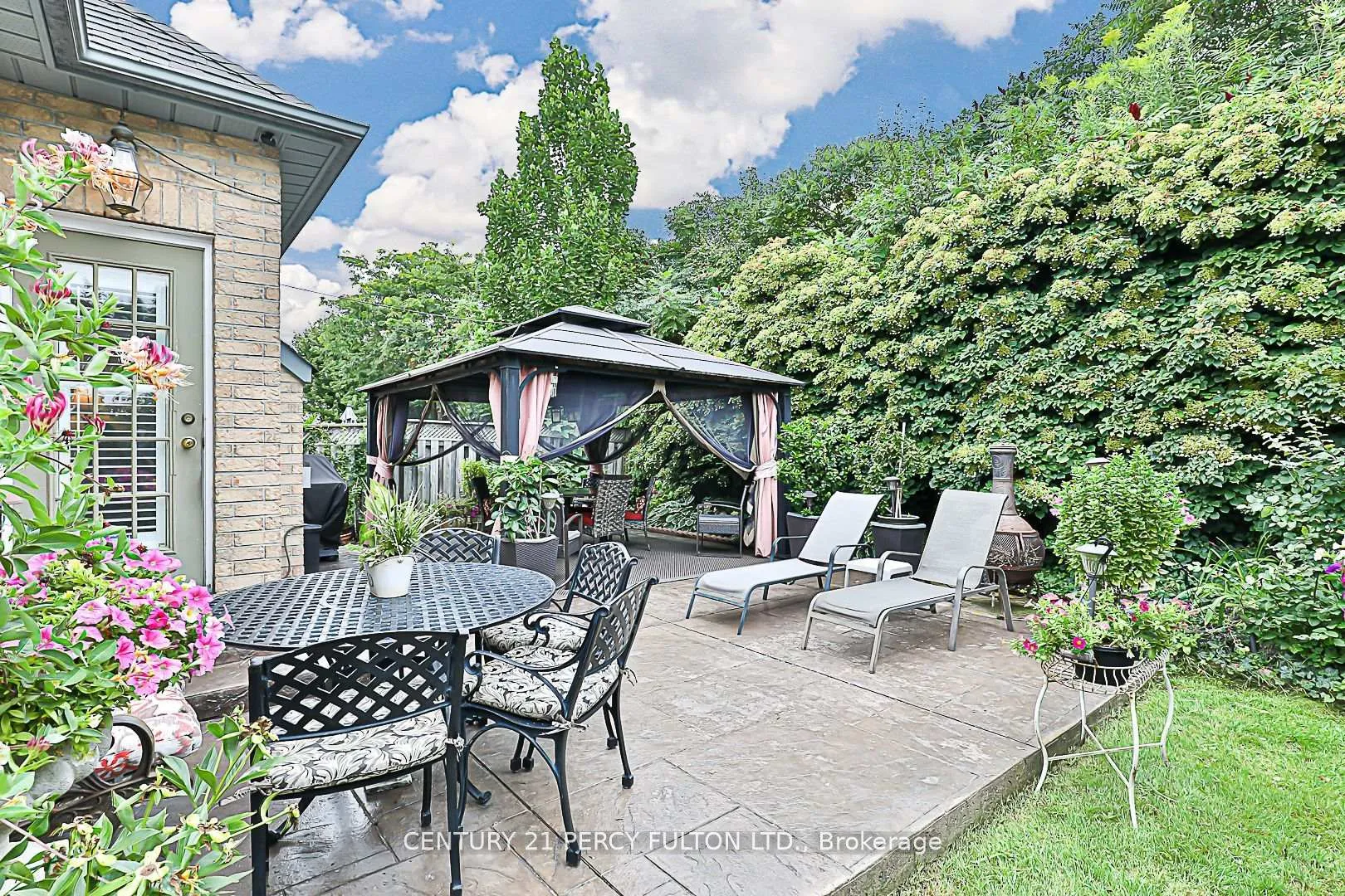Photo 19 of 508 Stone Road, Aurora, Aurora Grove — HOMEH