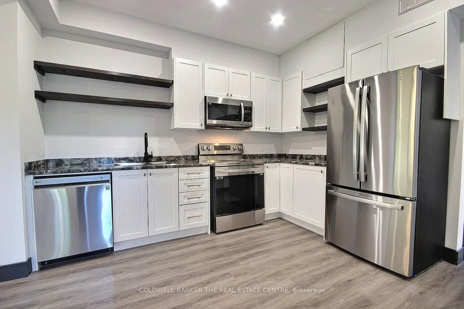Photo 23 of Unit B, 23 Gray Street, Severn, Coldwater — HOMEH