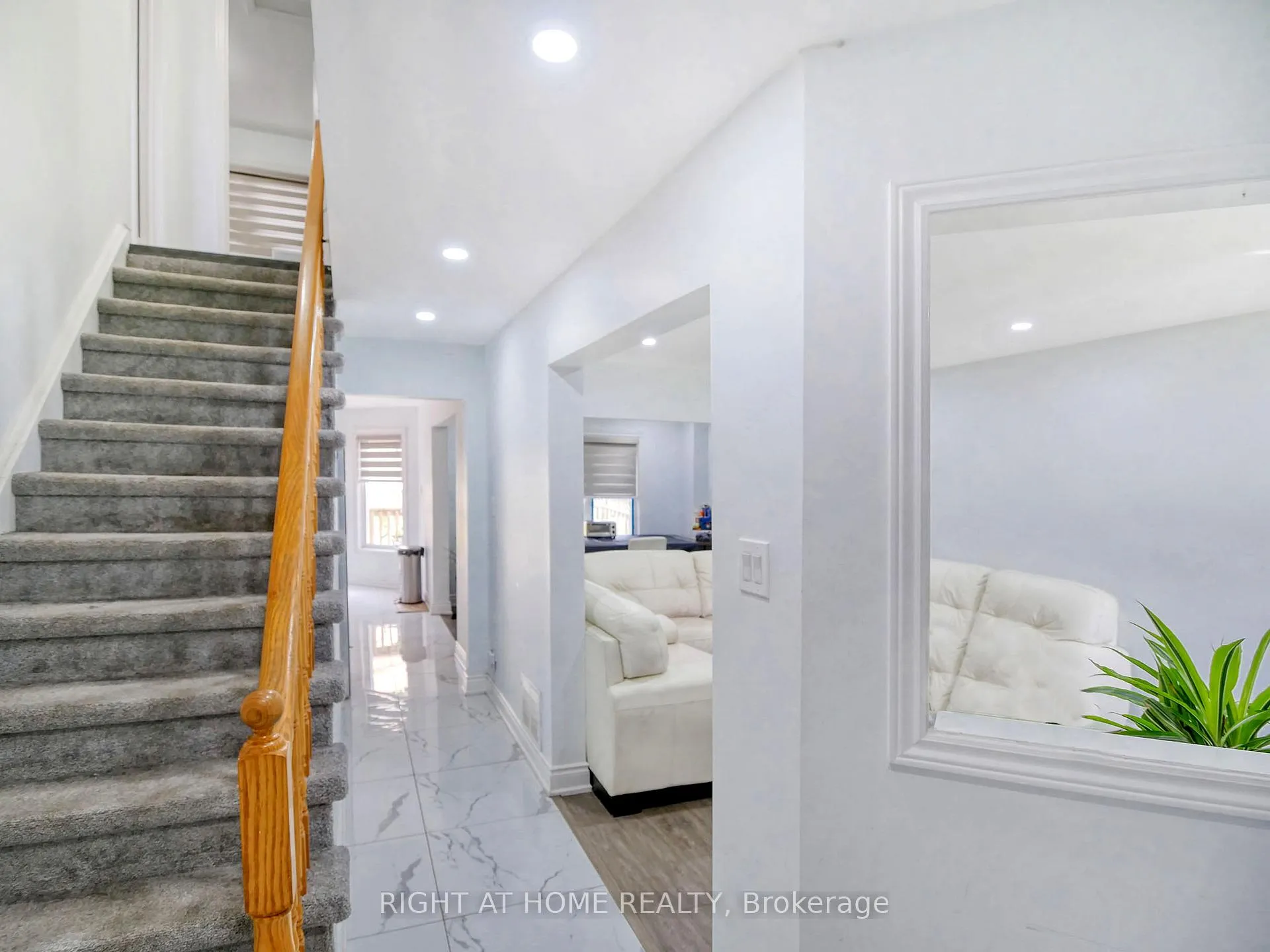 Photo 7 of 79 Fieldnest Crescent, Whitby, Rolling Acres — HOMEH